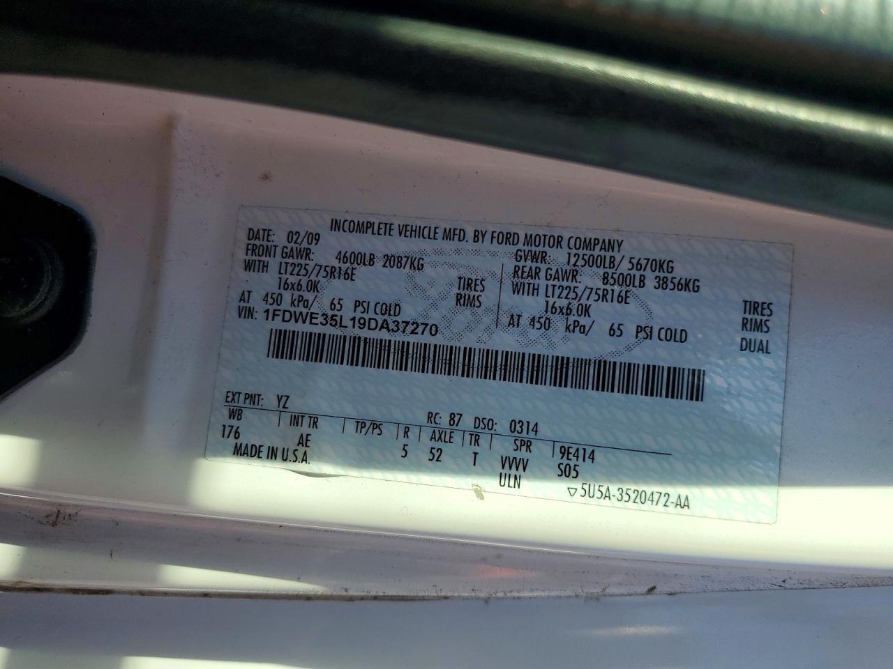 2009 Ford E350 BOX Truck