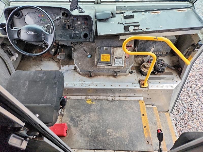 2016 Ford F59 Delivery Truck