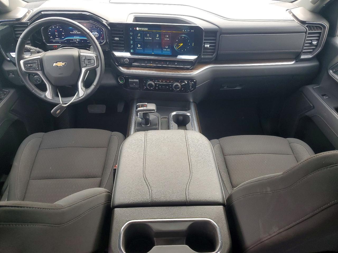 2025 Chevrolet Silverado C1500 LT