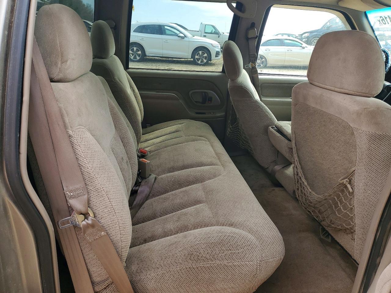 2000 Chevrolet GMT-400 C2500