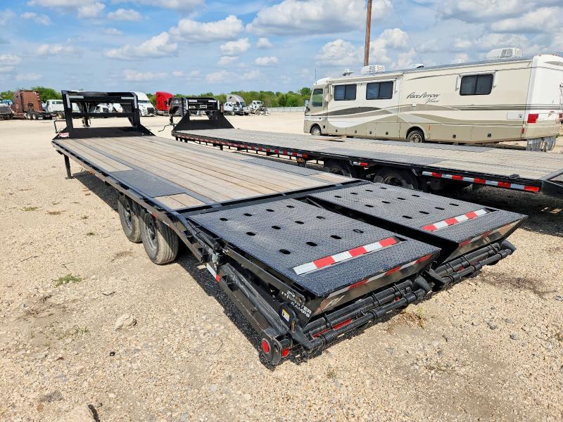 2026 PJ LQ302 Equipment Trailer