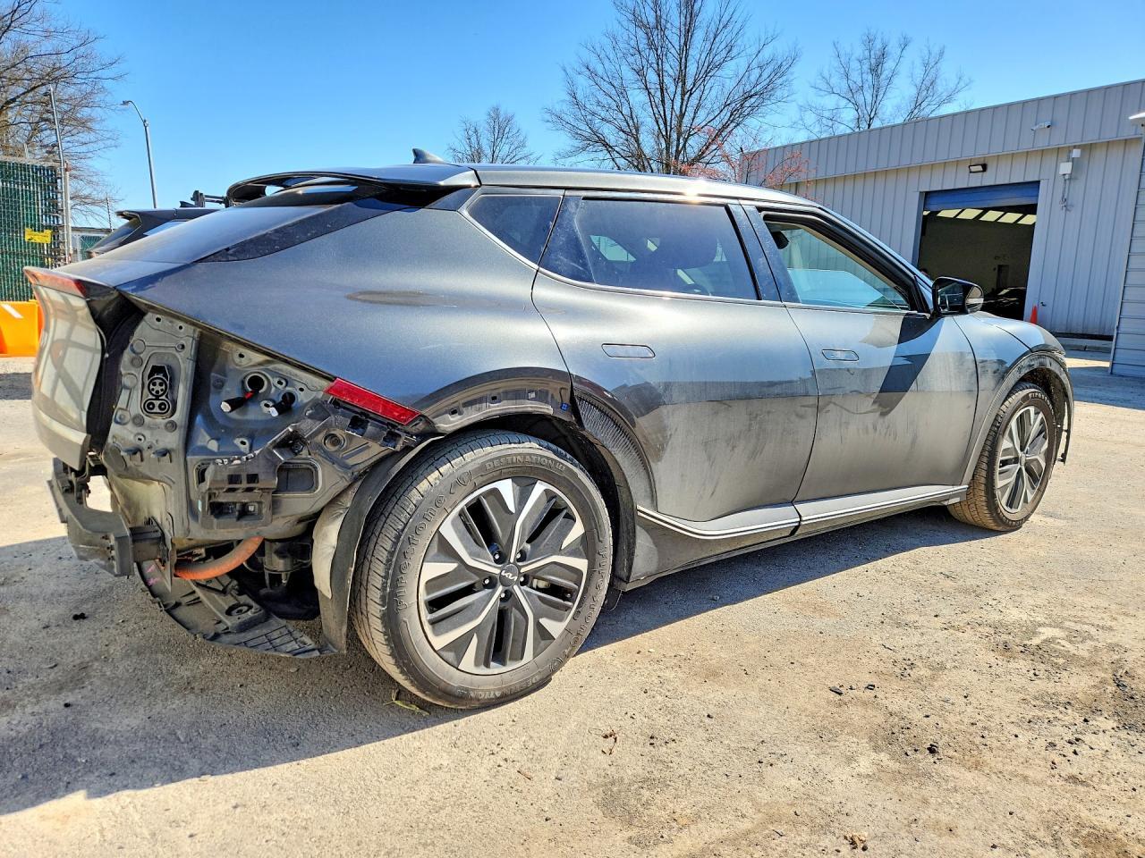 2023 KIA EV6 Wind