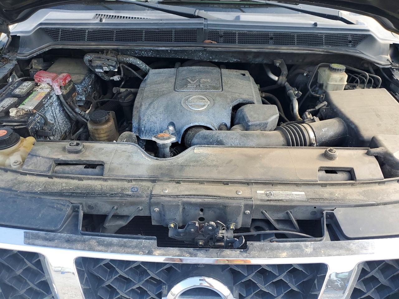 2015 Nissan Titan SV