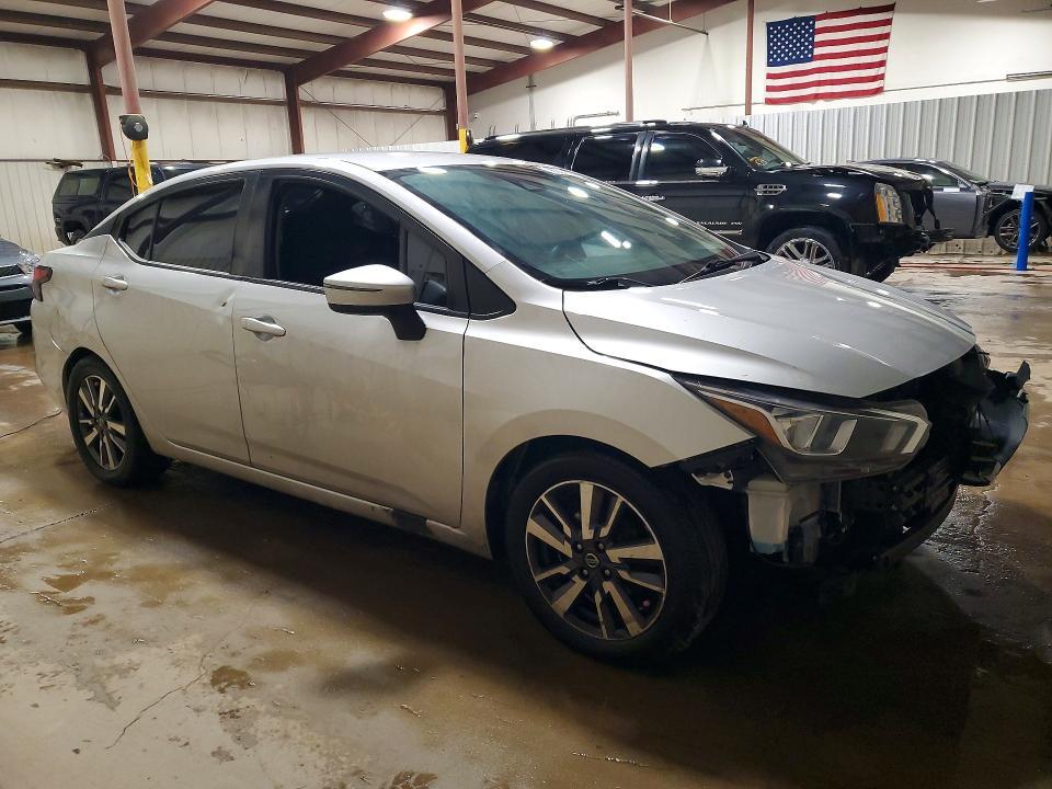2020 Nissan Versa sv