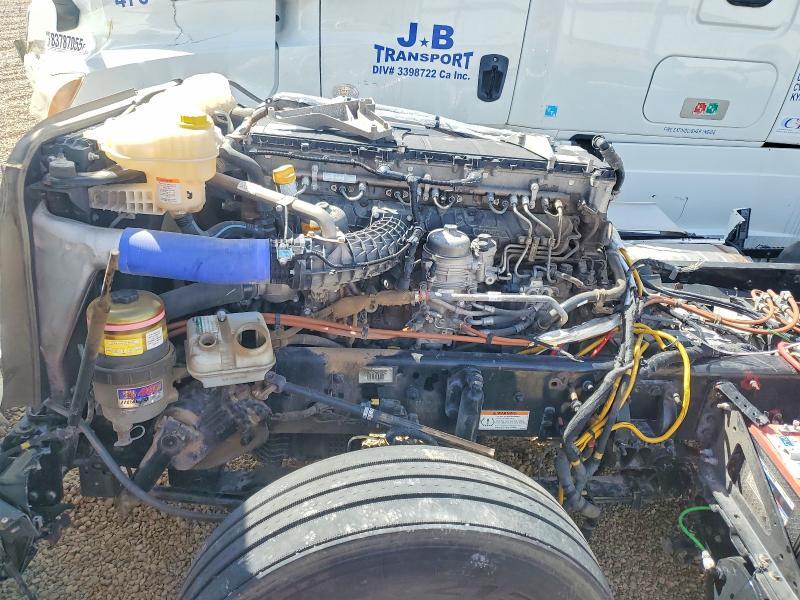 2022 Freigliner 2022 Freightliner Cascadia 126 Semi Truck