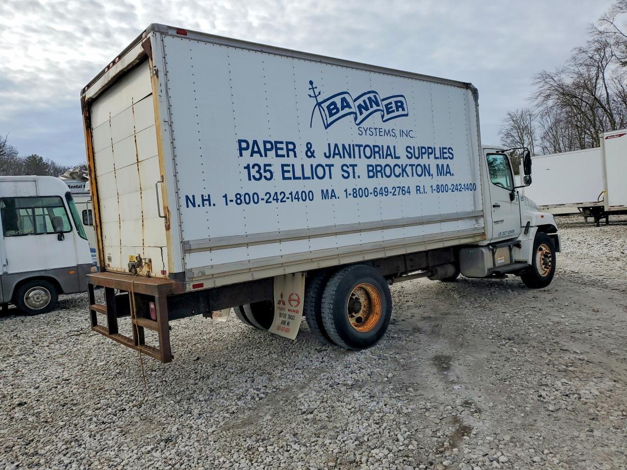 2006 Hino 268 BOX Truck