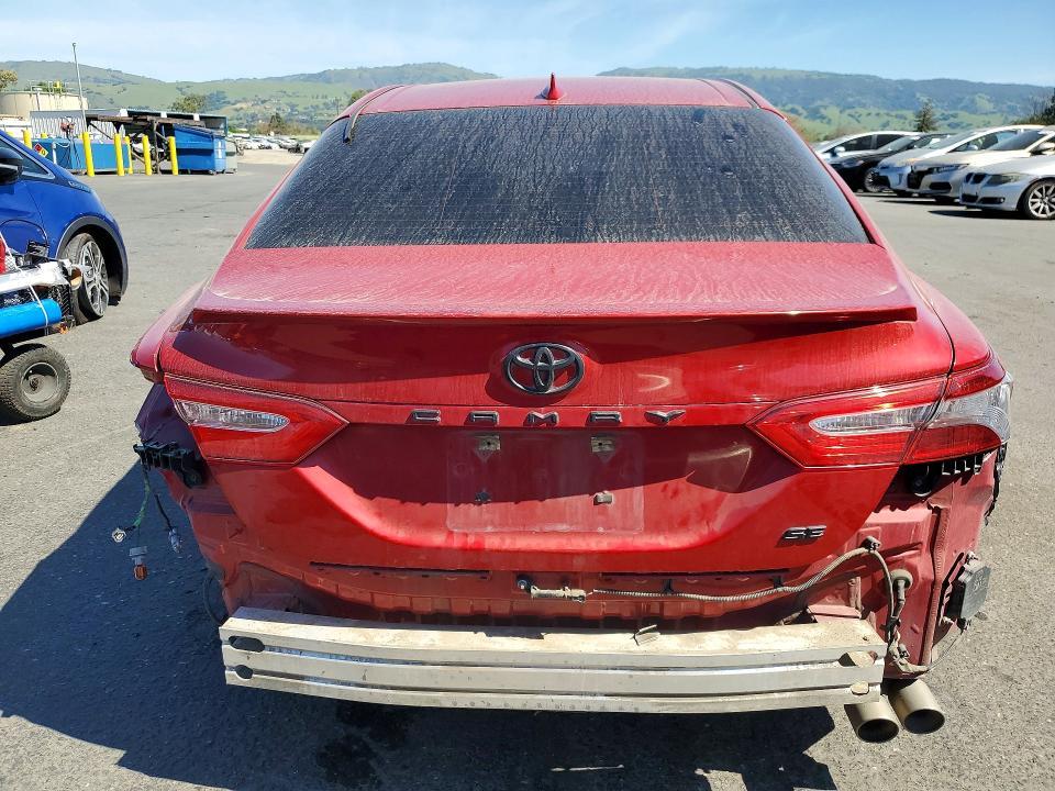 2019 Toyota Camry se