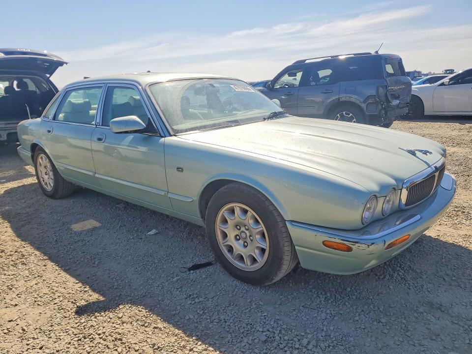 2001 Jaguar XJ8