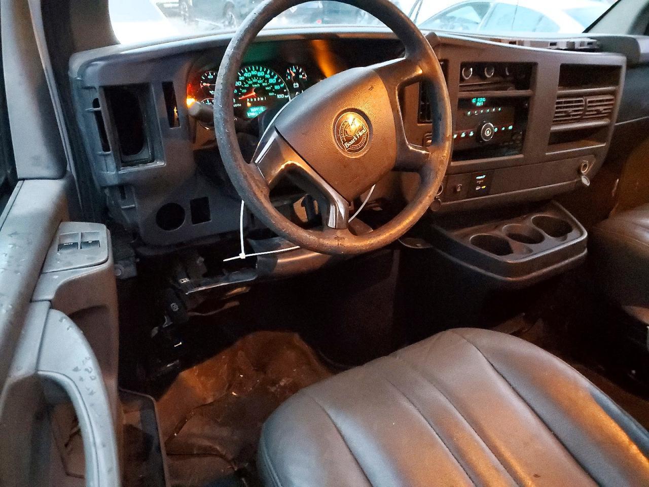 2014 Chev Rolet Express 2500 Cargo Utility / Service Van