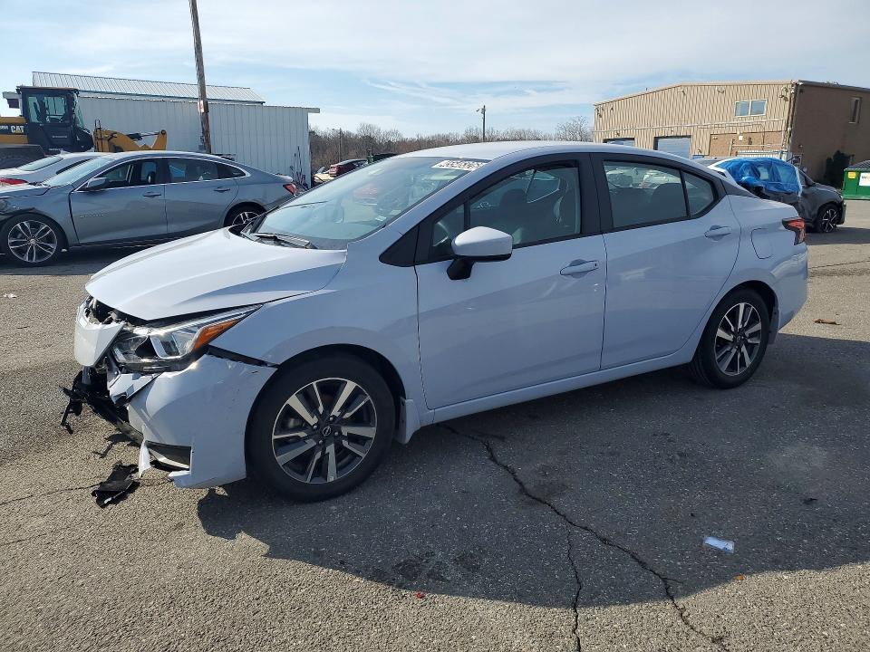 2024 Nissan Versa sv