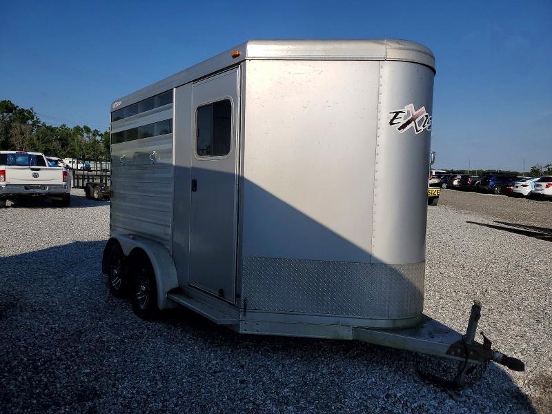 2018 Exxiss 2005 Universal Exiss Express 2H bp Horse Trailer