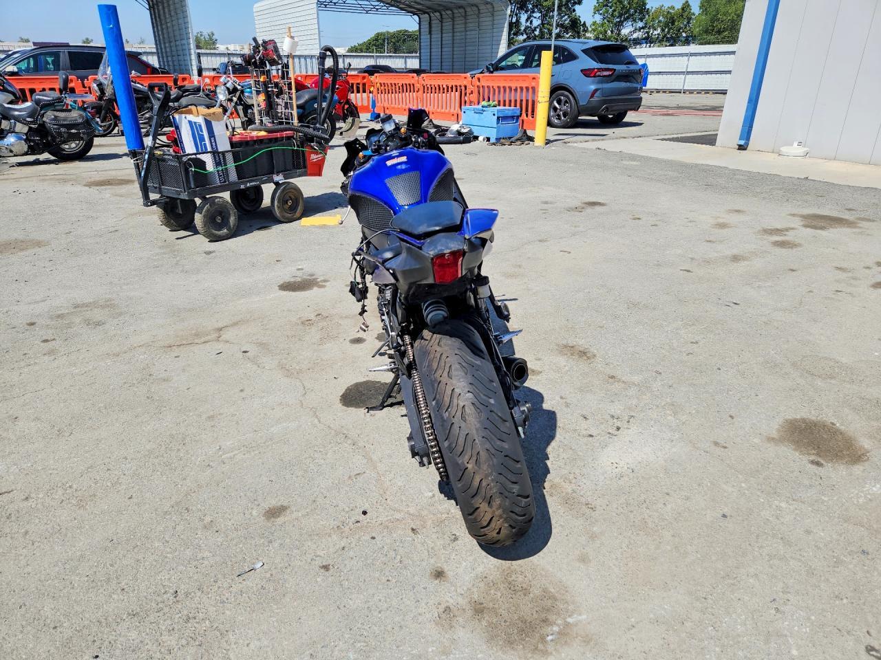 2024 Yama YZFR7