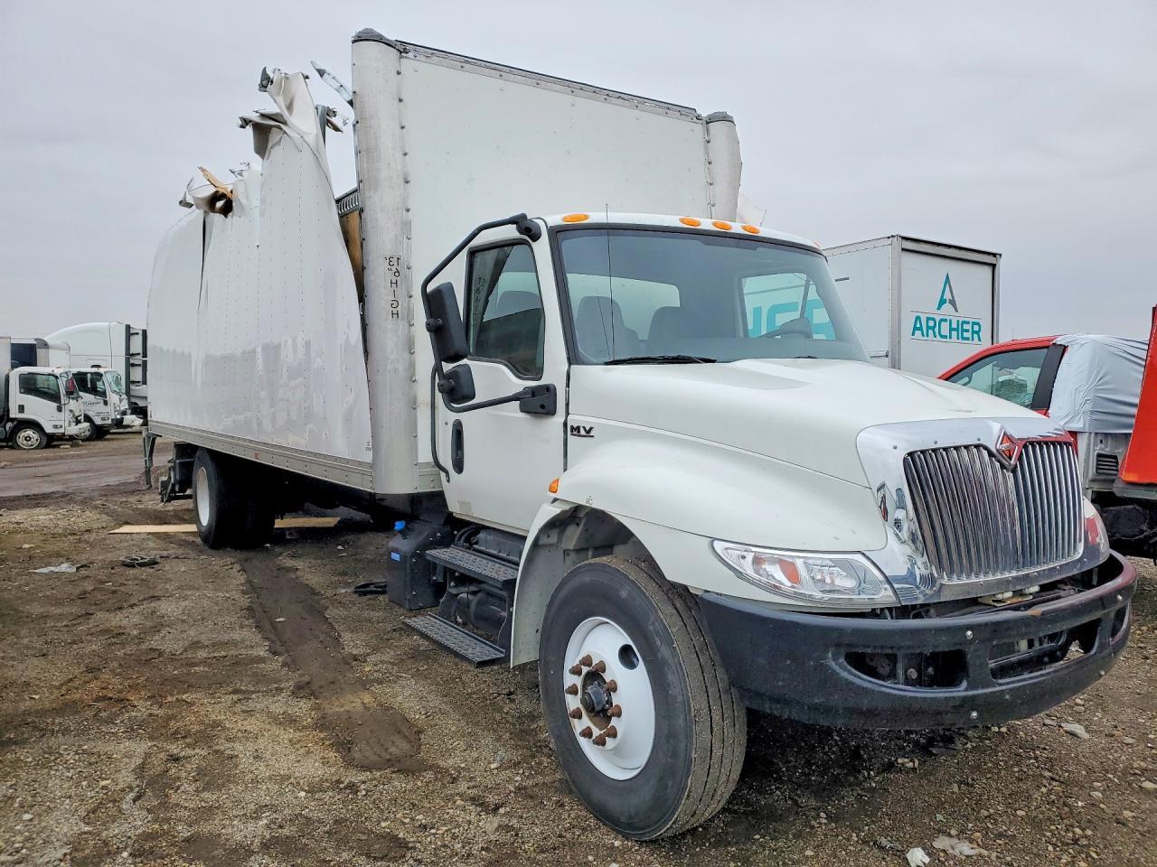 2022 International MV607 BOX Truck