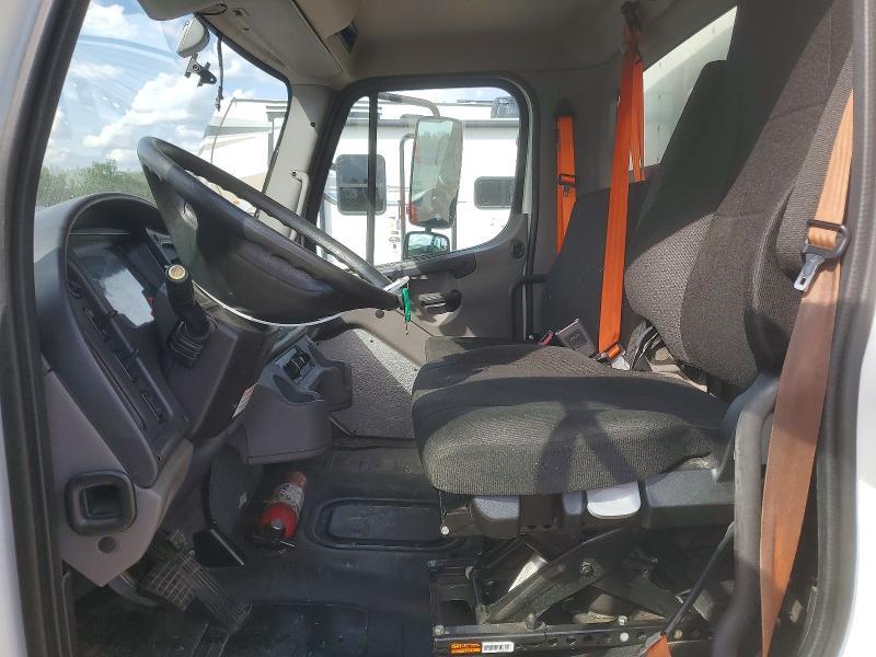 2024 Freigliner 2024 Freightliner Business Class M2 BOX Truck