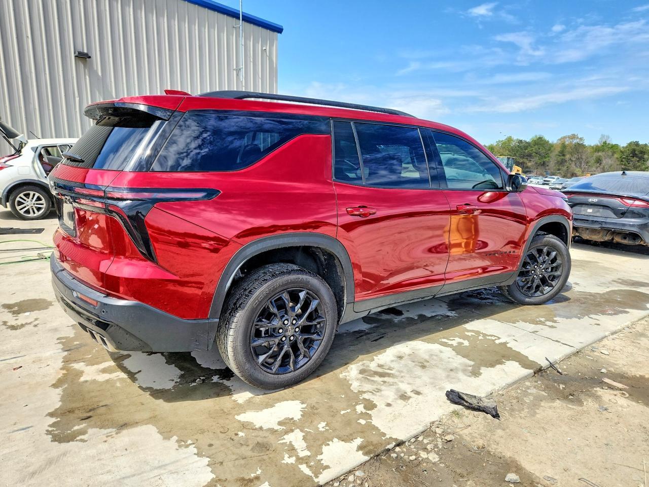 2025 Chevrolet Traverse lt