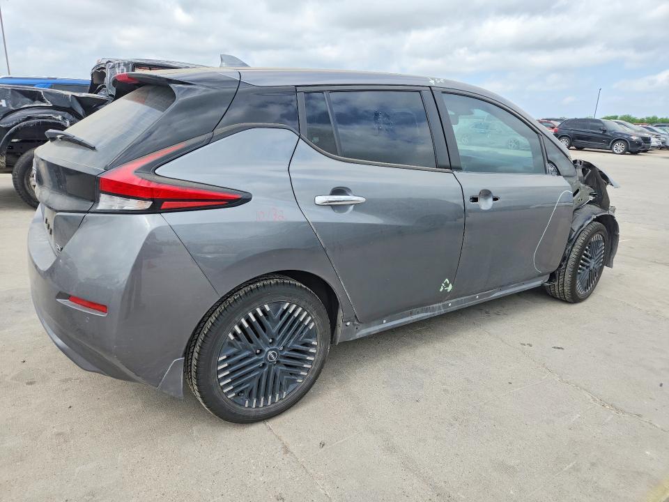 2024 Nissan Leaf sv Plus