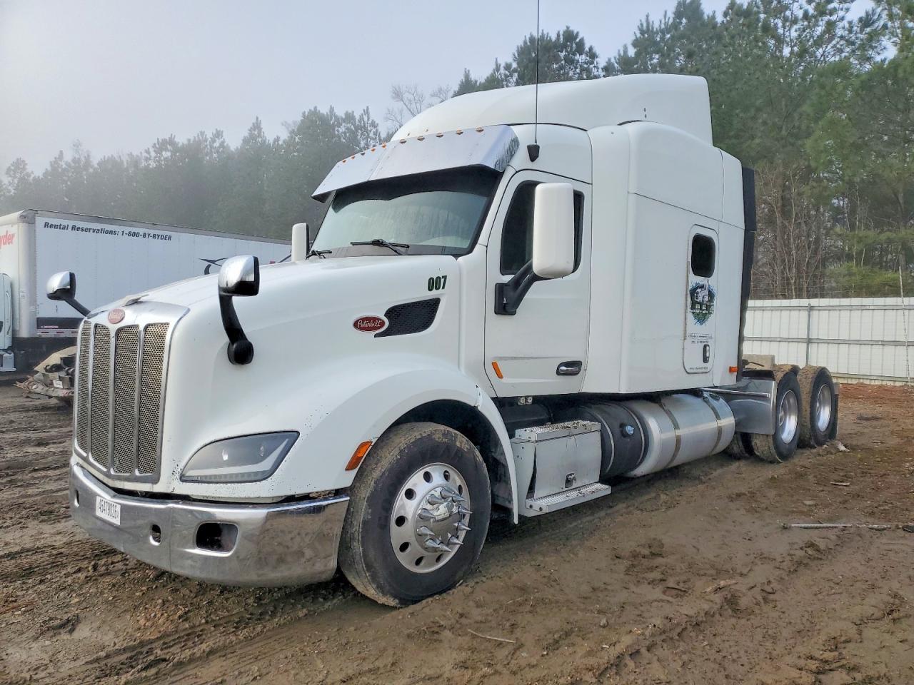 2015 Peterbilt 579
