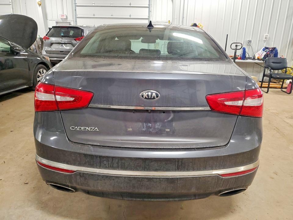 2014 KIA Cadenza Premium