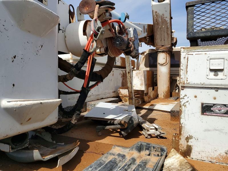 2005 International 4200 Bucket Truck