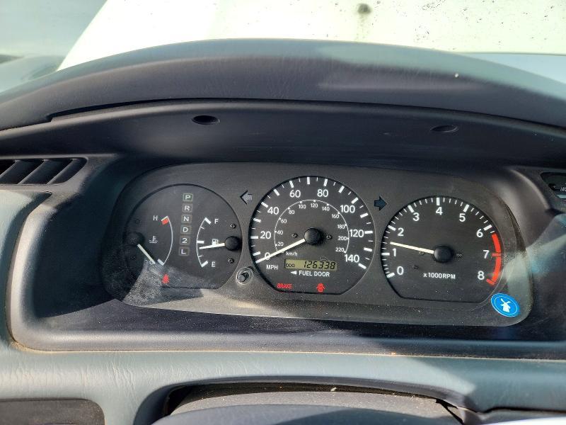 2000 Toyota Camry le