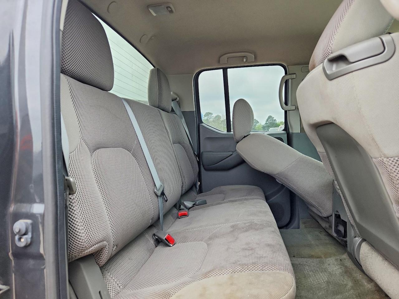 2012 Nissan Frontier S