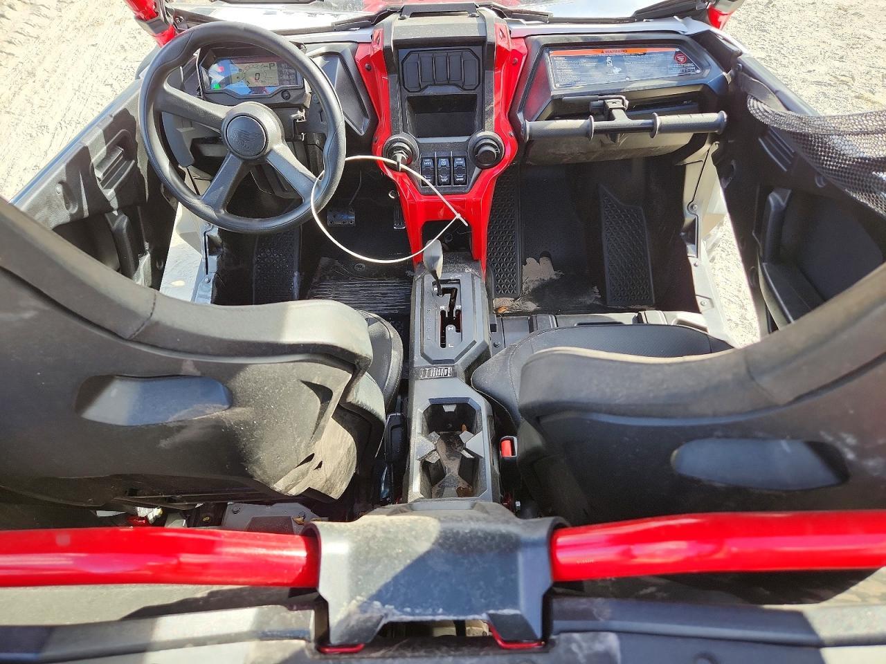 2025 Honda SXS1000 S2R