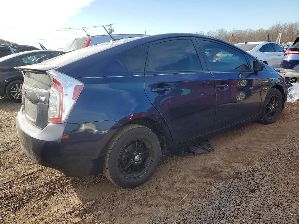 2013 Toyota Prius Three