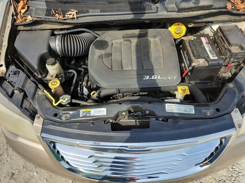 2014 Chrysler Town & Country Touring