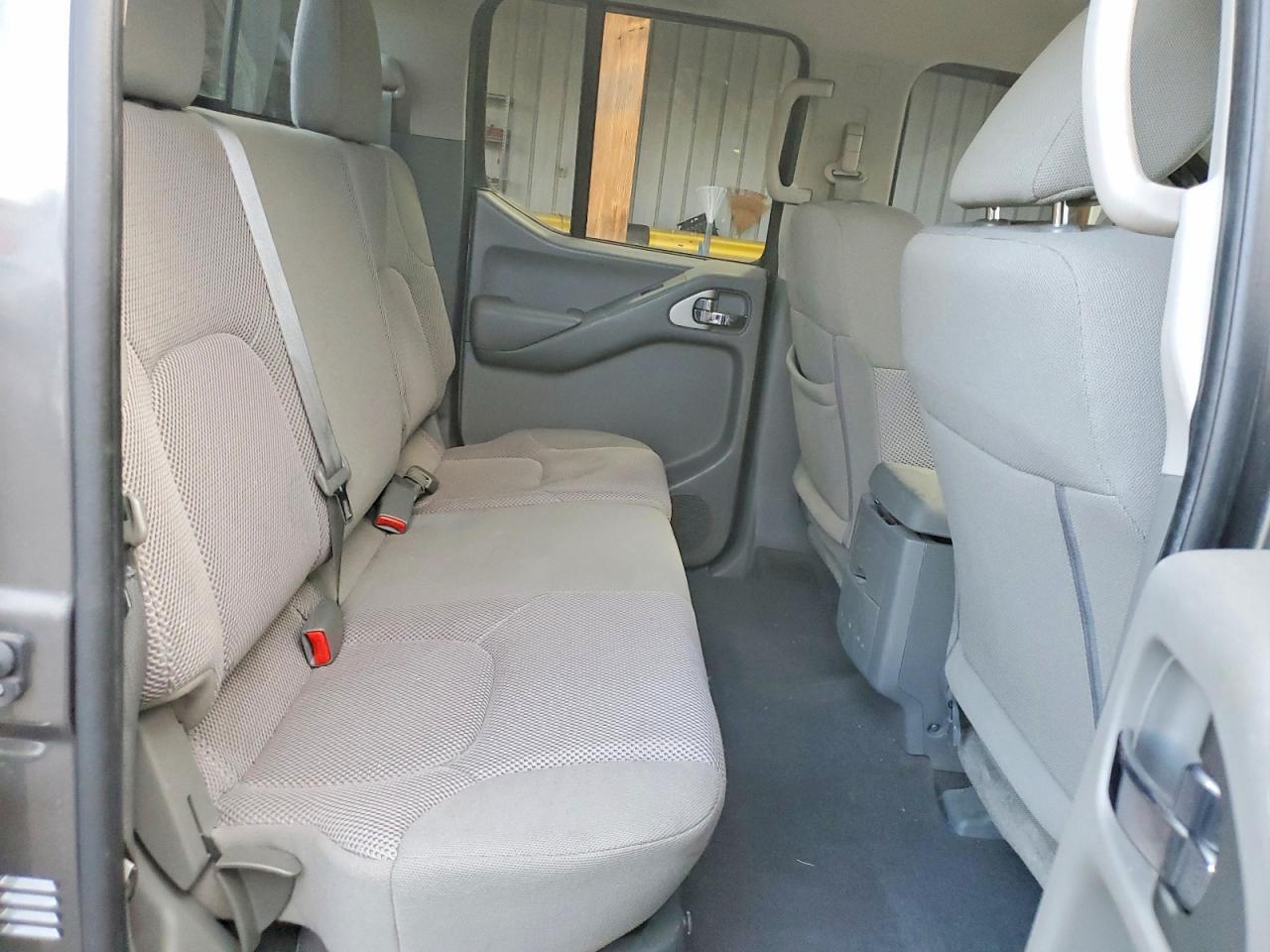 2019 Nissan Frontier sv