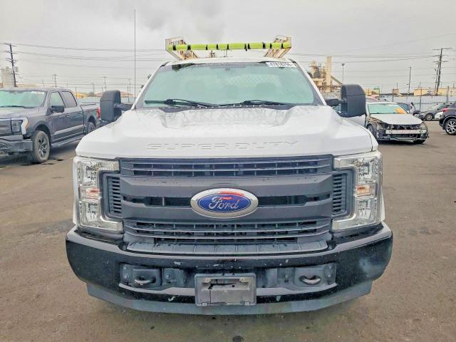 2018 Ford F250 Super Duty Utility / Service Truck