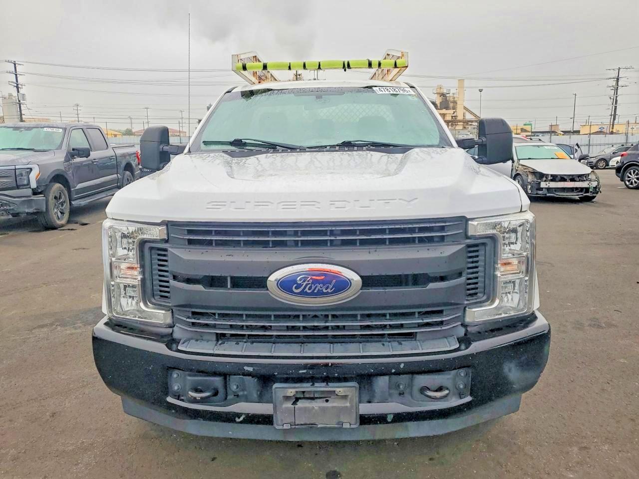 2018 Ford F250 Super Duty Utility / Service Truck