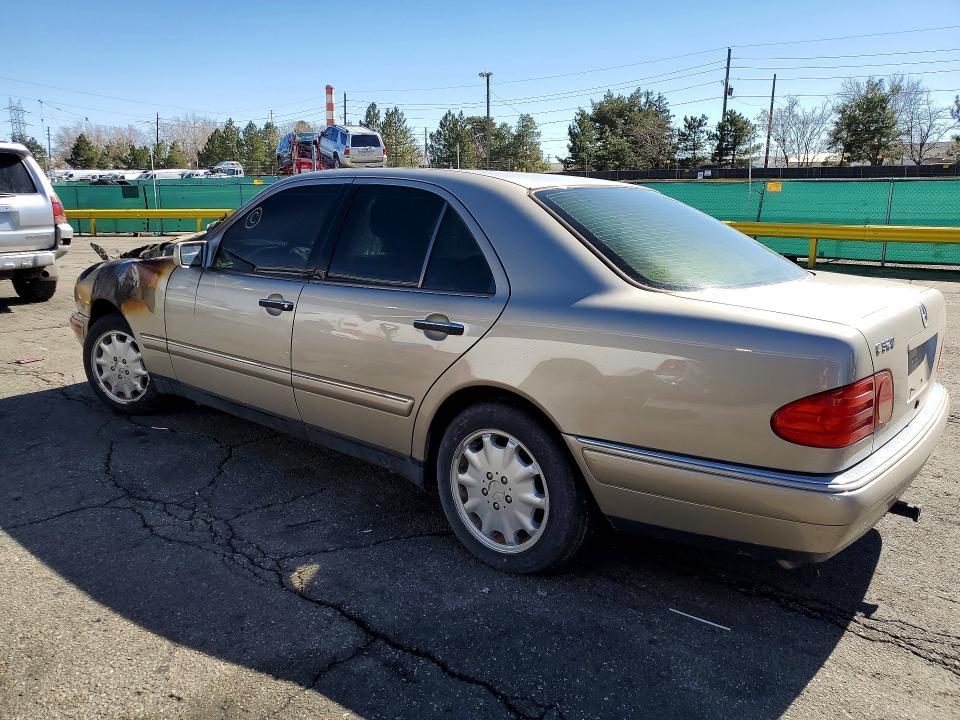1999 Mercedes-Benz E 320