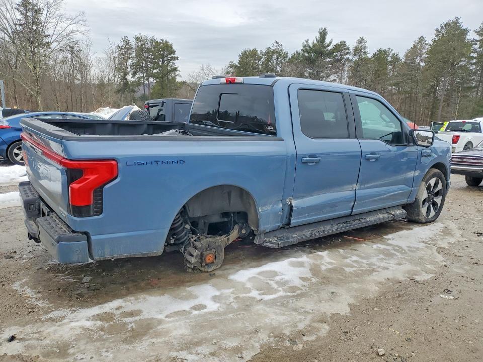2023 Ford F150 Lightning pro
