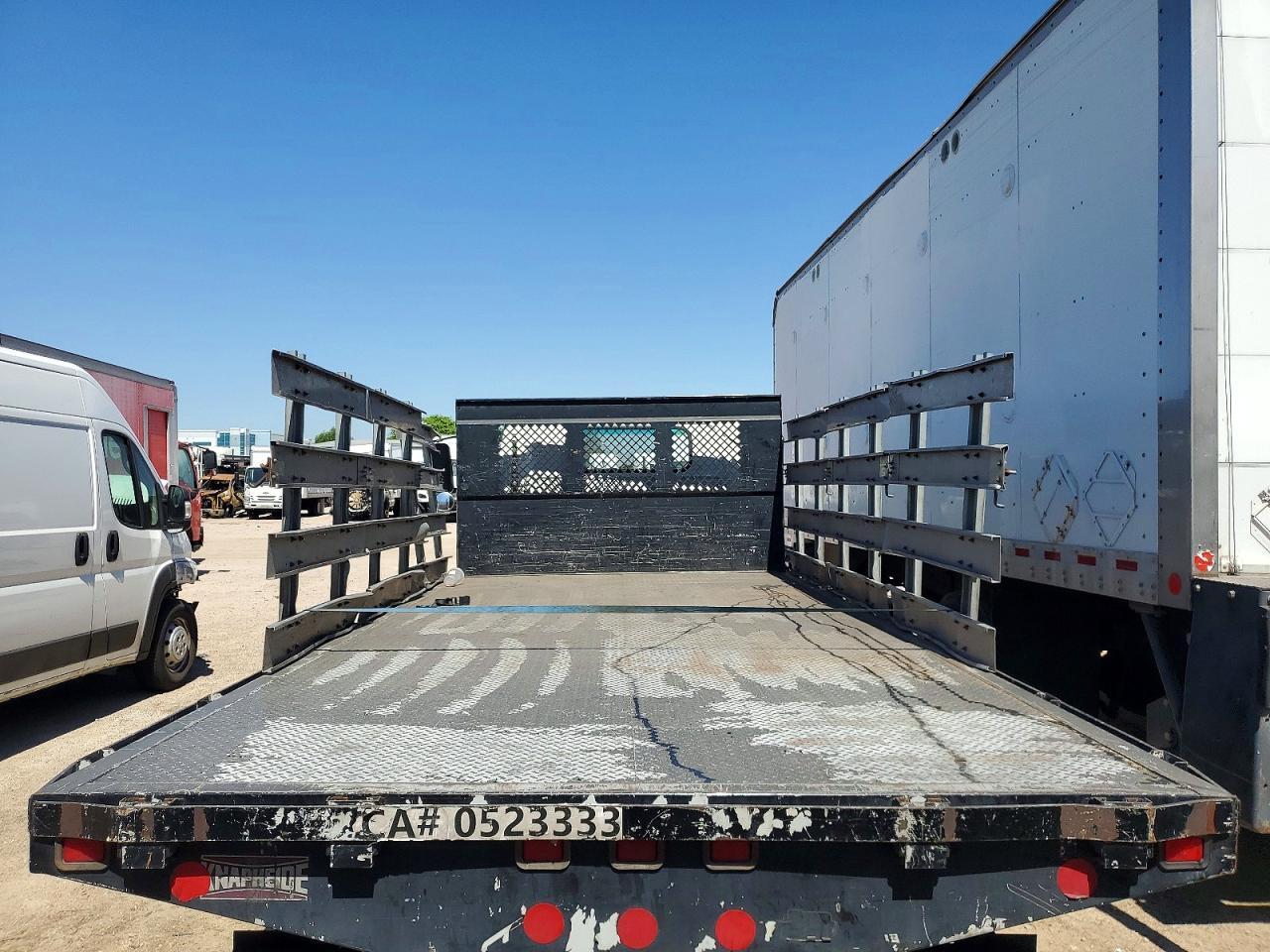 2006 Isuzu NPR Flatbed Truck