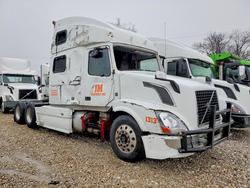 Camiones salvage a la venta en subasta: 2017 Volvo VNL64T