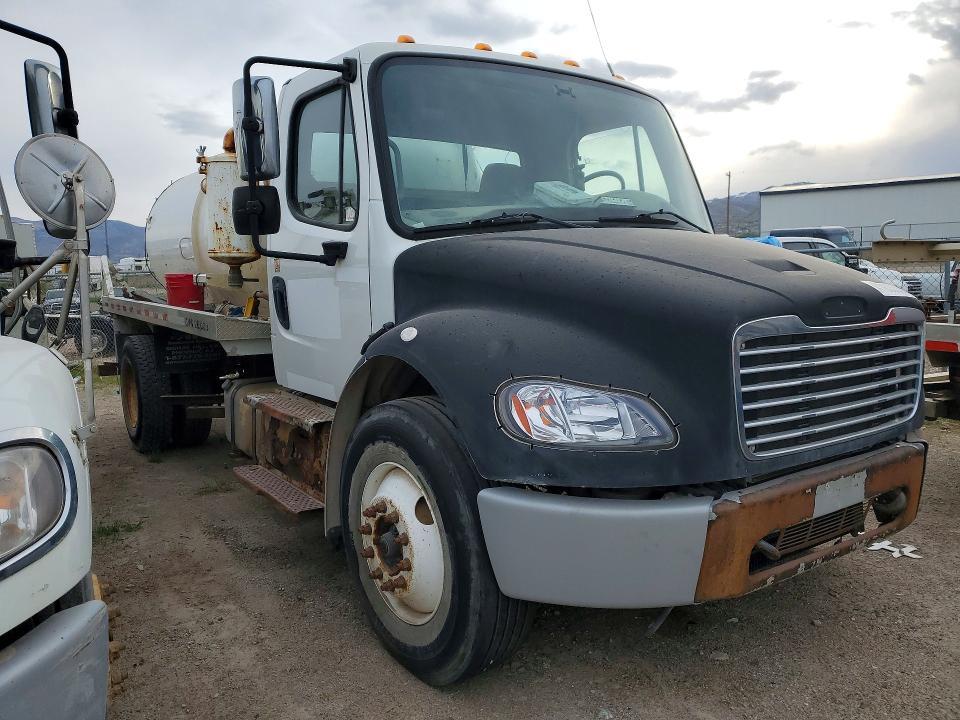 2014 Freightliner M2 106 Medium Duty