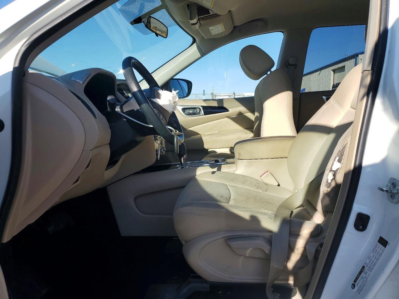 2017 Nissan Pathfinder s