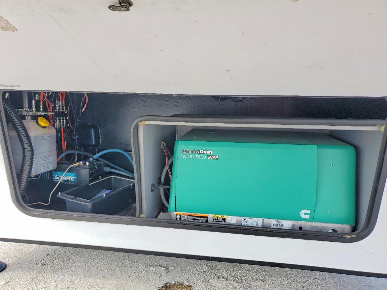 2017 Grand Design Momentum Camper