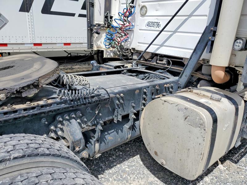 2016 Volvo VNL Semi Truck
