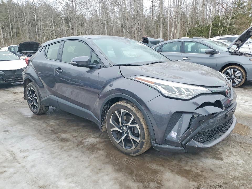 2021 Toyota C-hr le