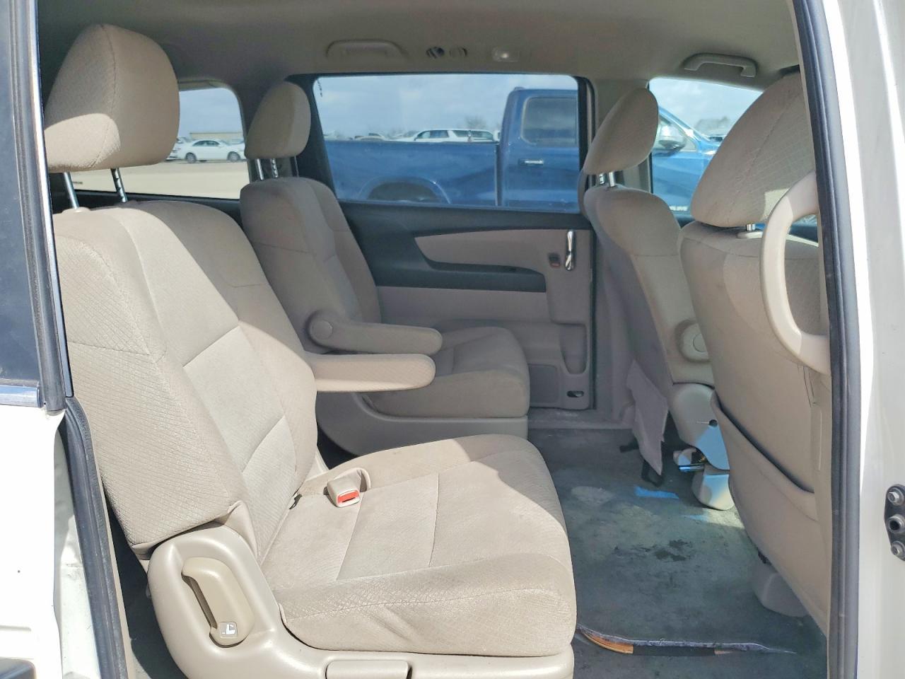 2015 Honda Odyssey lx