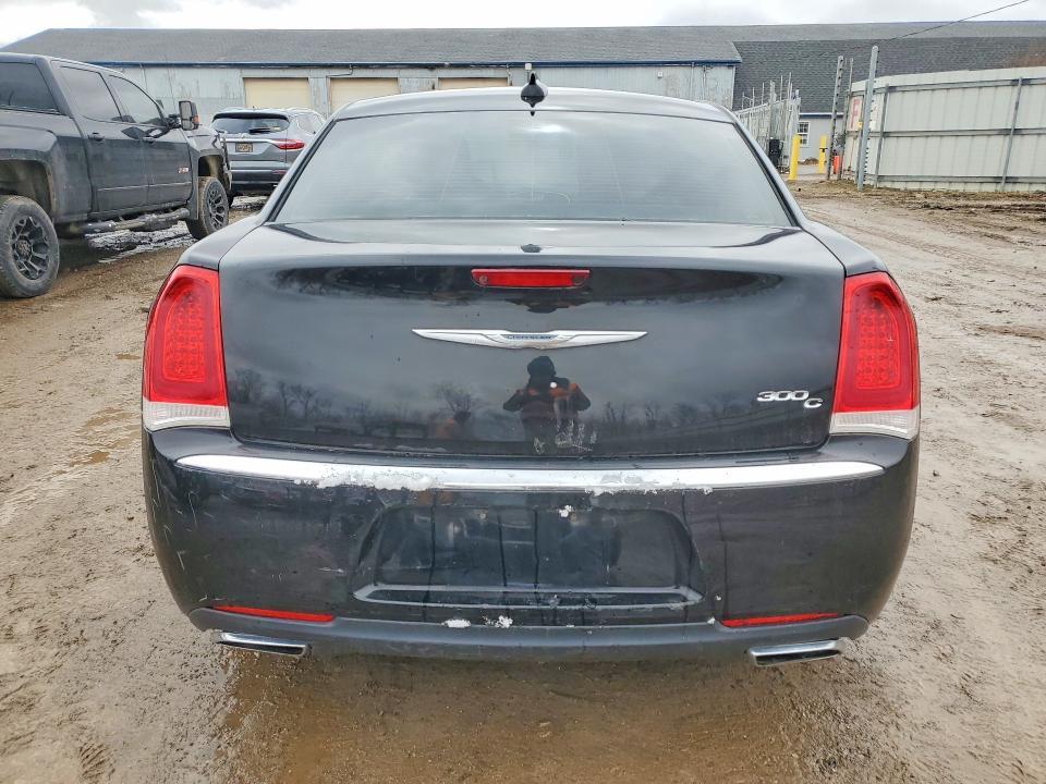 2016 Chrysler 300c