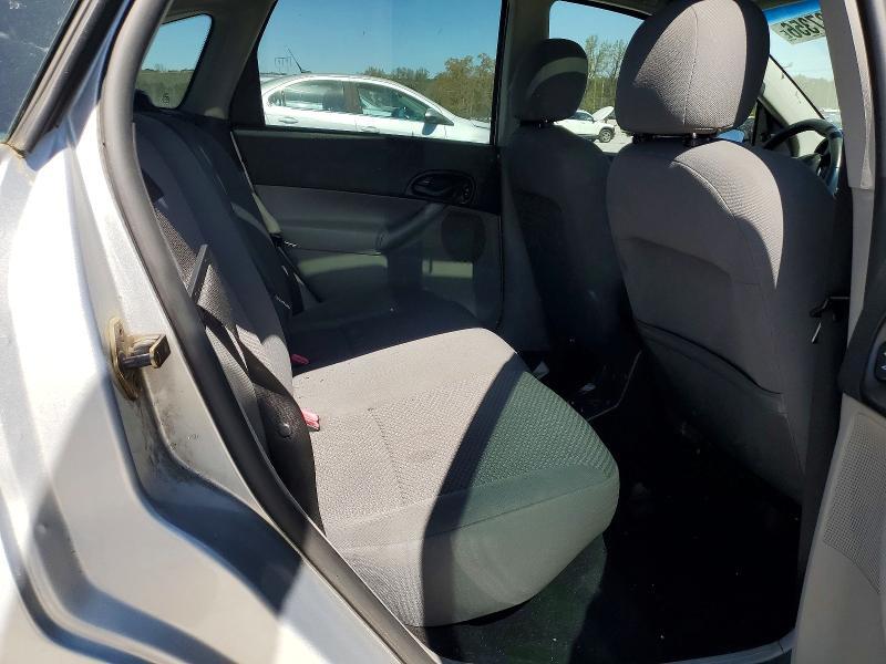 2005 Ford Focus ZX5