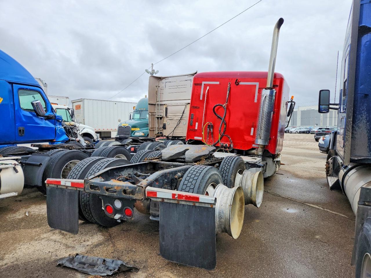 2006 Freightliner Columbia 112