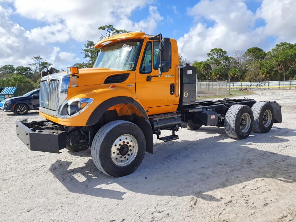 2011 International 7600 Truck Cab AND Chassis