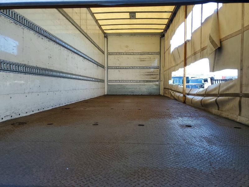 2019 Freightliner Business Class M2 BOX Truck