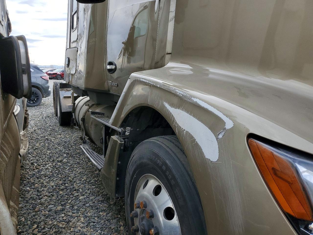 2024 Kenworth Construction T680