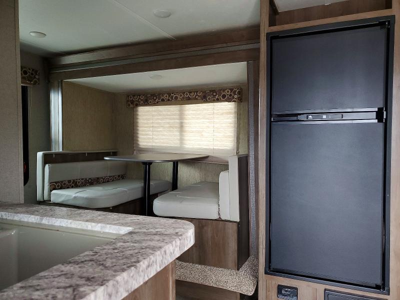 2018 Keystone Coleman Camper