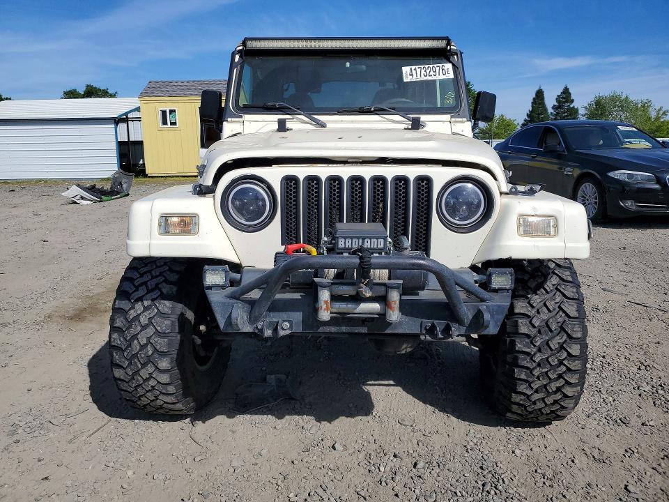 1997 Jeep Wrangler / tj Sahara