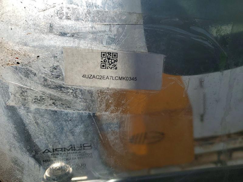 2020 Freightliner MT45G Chassis Delivery Truck